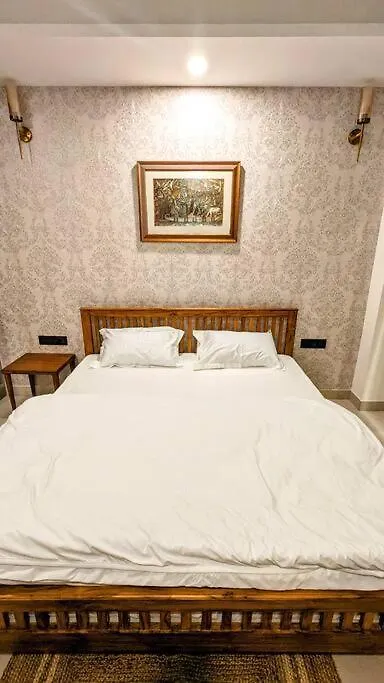 Kairo - 1Bhk, Balcony, Free Parking & W-Fi Apartment Gurgaon