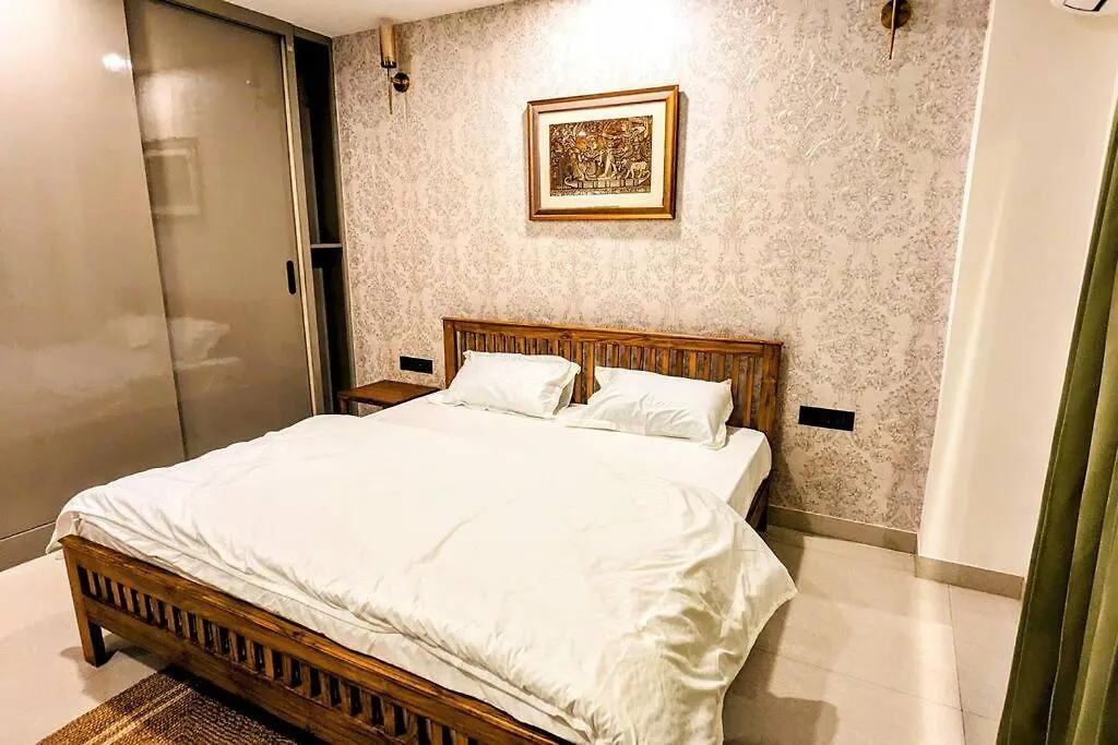 Kairo - 1Bhk, Balcony, Free Parking & W-Fi Apartment Gurgaon
